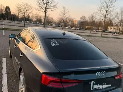 Gebraucht Audi A5 Sportback Ambiente 272 PS (200 kW) 2017 Blau Kleinwagen