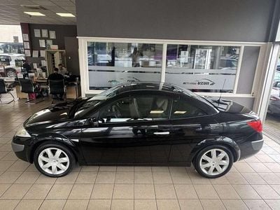 Schwarz Gebraucht 2006 Renault Mégane Cabriolet Privilege Cabrio | 2.990 € (Etwas zu teuer)