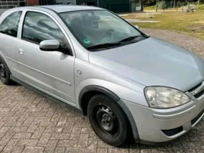 Gebraucht Opel Corsa 80 PS (58 kW) 2006 Silber Kleinwagen