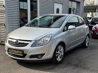 Gebraucht Opel Corsa Sport 80 PS (58 kW) 2006 Starsilber/silver iii Kleinwagen