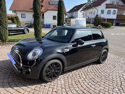Gebraucht Mini Cooper 136 PS (100 kW) 2017 Schwarz Kleinwagen