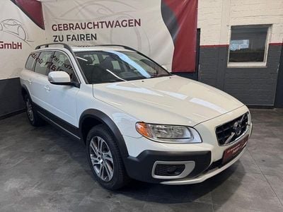 Gebraucht Volvo XC70 Momentum 163 PS (119 kW) 2011 Weiß SUV