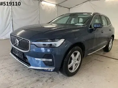 Gebraucht Volvo XC60 Ultimate 235 PS (172 kW) 2022 Denim blue / metallic SUV