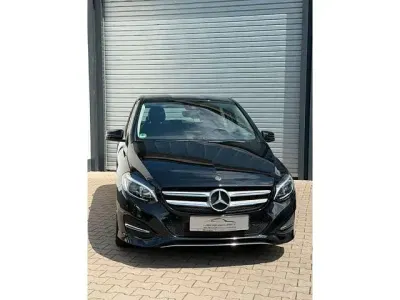 Gebraucht Mercedes B200 Style 136 PS (100 kW) 2018 Schwarz Kleinwagen