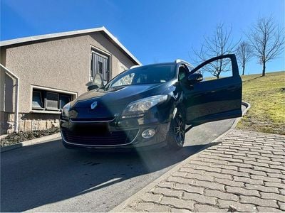 Gebraucht Renault Mégane III Bose Edition 116 PS (85 kW) 2013 Schwarz Kombi