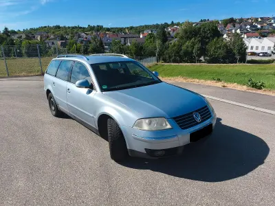 Gebraucht VW Passat Highline 163 PS (119 kW) 2004 Blau Kombi