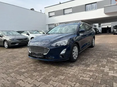 Używany Ford Focus Cool & Connect 95 KM (69 kW) 2020 Niebieski Kombi