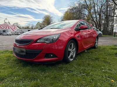 Usata Opel Astra GTC 180 CV (132 kW) 2012 Rosso