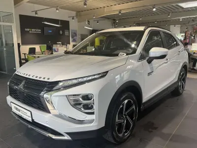 Gebraucht Mitsubishi Eclipse Cross Plus 188 PS (138 kW) 2022 Weiß SUV