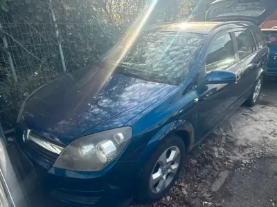 Gebraucht Opel Astra 2004 Blau Kombi