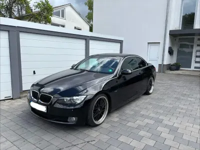 Gebraucht BMW 320 Cabriolet 170 PS (125 kW) 2007 Schwarz Cabrio