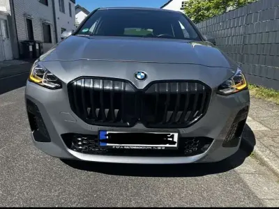 Gebraucht BMW 218 M Sport 150 PS (110 kW) 2022 Grau Van / Kleinbus