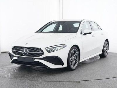 Gebraucht Mercedes A200 AMG 163 PS (119 kW) 2025 Weiß Limousine