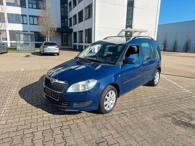 Gebraucht Skoda Roomster Plus Edition 105 PS (77 kW) 2015 Blau Van / Kleinbus