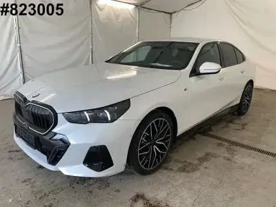 Gebraucht BMW 520 M Sport 197 PS (144 kW) 2025 Weiß Limousine