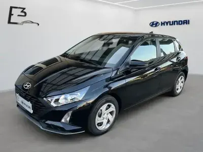 Gebraucht Hyundai i20 Select 101 PS (74 kW) 2024 Schwarz Kleinwagen