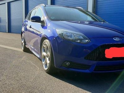 Usata Ford Focus ST 250 CV (183 kW) 2013 Blu Station wagon