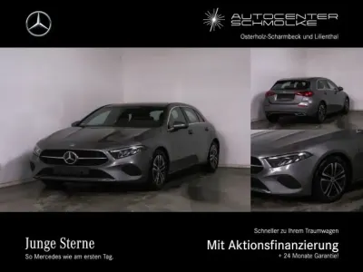 Gebraucht Mercedes A180 136 PS (100 kW) 2024 Mountaingrau (metallic) Limousine