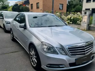 Gebraucht Mercedes E300 Avantgarde 231 PS (169 kW) 2011 Silber Limousine