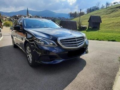 Mercedes E220