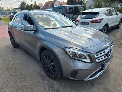 Usata Mercedes GLA180 Urban 132 CV (97 kW) 2018 Grigio SUV