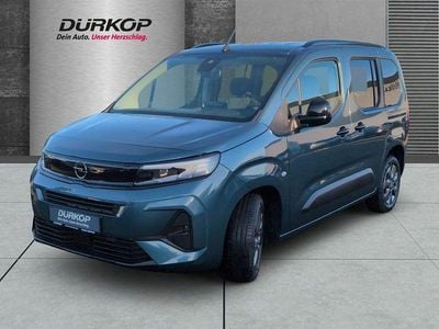 Neu Opel Combo Life Basis 110 PS (80 kW) 2025 Rot Van / Kleinbus