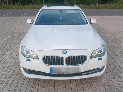 BMW 528