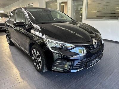 Begagnad Renault Clio V Evolution 67 HK (49 kW) 2023 Svart Halvkombi