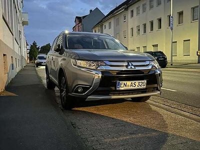 Gebraucht 2018 Mitsubishi Outlander Plus SUV | 12.900 € (Teuer)