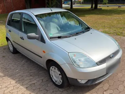 Gebraucht Ford Fiesta 75 PS (55 kW) 2003 Silber Kleinwagen