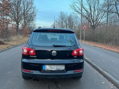 Schwarz Gebraucht 2009 VW Tiguan SUV | 6.400 € (Fairer Preis)