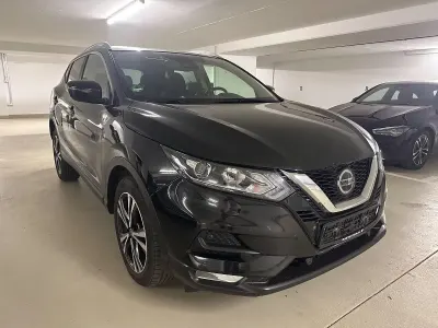 Gebraucht Nissan Qashqai 150 PS (110 kW) 2020 Schwarz SUV