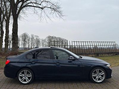 Gebraucht BMW 320 Efficient Dynamics 221 PS (162 kW) 2012 Blau Limousine