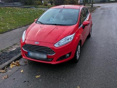 Rot Gebraucht 2016 Ford Fiesta Titanium Limousine | 6.900 € (Fairer Preis)
