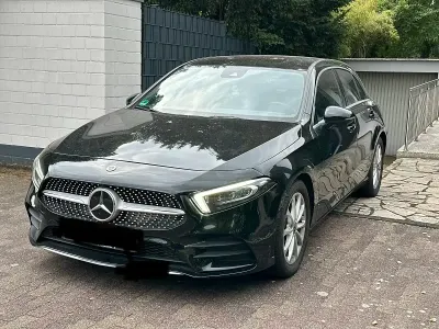 Gebraucht Mercedes A180 AMG line 136 PS (100 kW) 2020 Schwarz Kombi