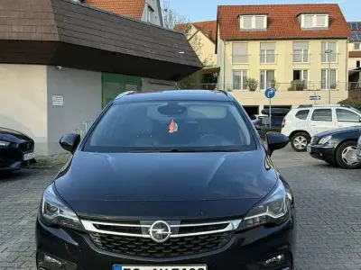 Gebraucht Opel Astra Ultimate 136 PS (100 kW) 2018 Schwarz Kombi