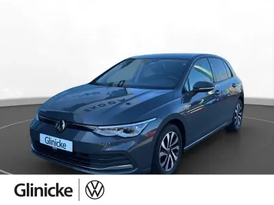 Gebraucht VW Golf VIII Active 150 PS (110 kW) 2022 Delfingrau metallic Limousine