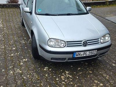 Silber Gebraucht 2002 VW Golf Basis Limousine | 1.300 € (Guter Preis)