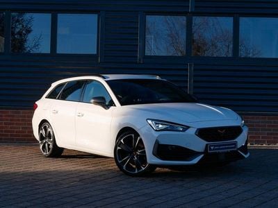 Weiß Gebraucht 2022 Cupra Leon VZ Kombi | 19.990 € (Guter Preis)