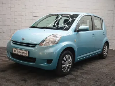 Gebraucht Daihatsu Sirion 69 PS (50 kW) 2010 Blau Kleinwagen