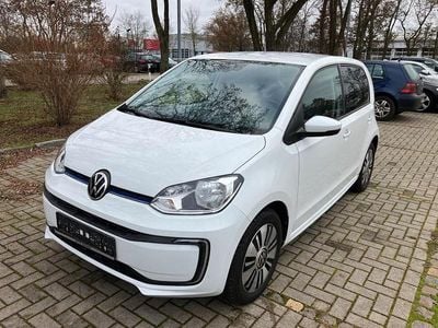 Weiß Gebraucht 2022 VW e-up! Kleinwagen | 14.190 € (Guter Preis)