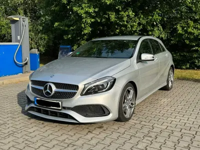 Gebraucht Mercedes A200 AMG line 136 PS (100 kW) 2016 Silber Kleinwagen