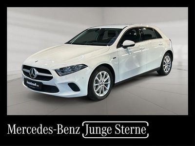 Gebraucht Mercedes A250 160 PS (117 kW) 2021 Weiß Limousine