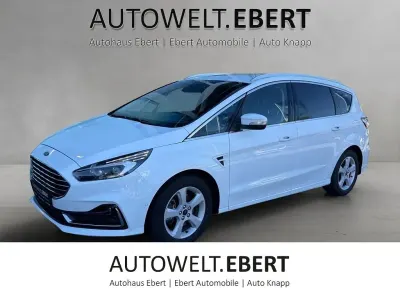 Gebraucht Ford S-MAX Titanium 190 PS (139 kW) 2020 Frostweiß Van / Kleinbus
