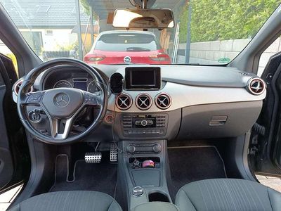 Gebraucht Mercedes B180 109 PS (80 kW) 2013 Van / Kleinbus