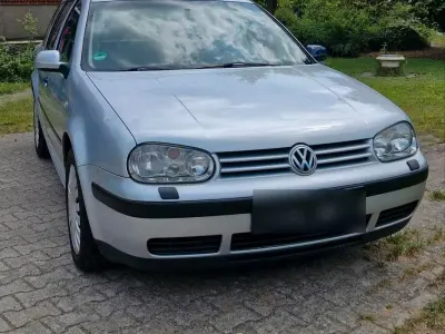 Gebraucht VW Golf IV 102 PS (75 kW) 2001 Silber Kombi