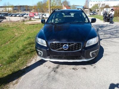 Gebraucht Volvo XC70 Momentum 181 PS (133 kW) 2015 Blau Kombi