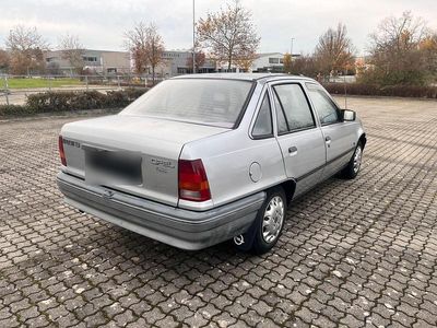 Gebraucht Opel Kadett S 60 PS (44 kW) 1986 Silber Kleinwagen