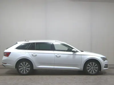 Brugt Skoda Superb Style 150 HK (110 kW) 2024 Hvid Stationcar