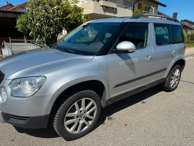 Begagnad Skoda Yeti 105 HK (77 kW) 2012 Silver SUV